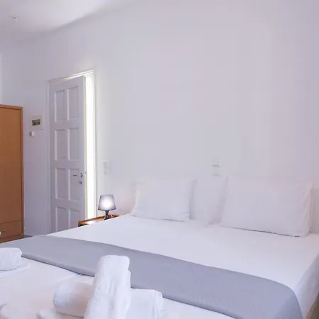 Morpheas Sifnos 3* Kamárai