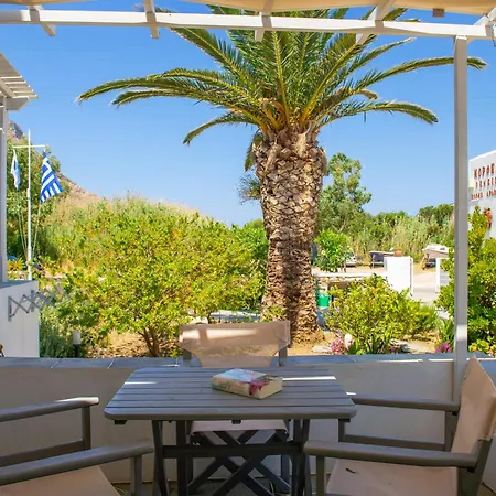 Morpheas Sifnos Kamárai