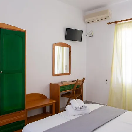 Πανσιόν Morpheas & 5*