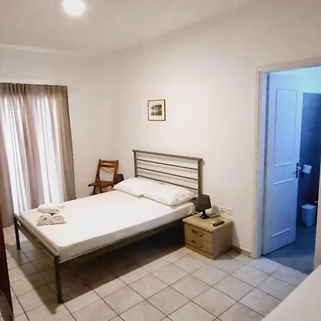 Morpheas Sifnos Konukevi Kamarai