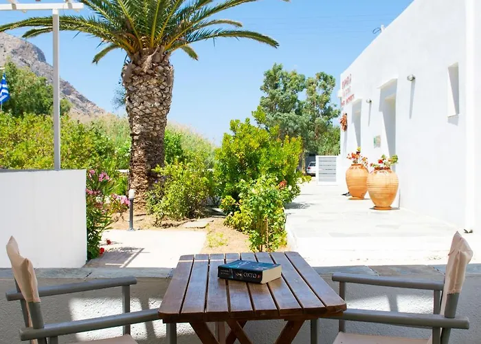 Guest house Morpheas Accommodation Sifnos 3*